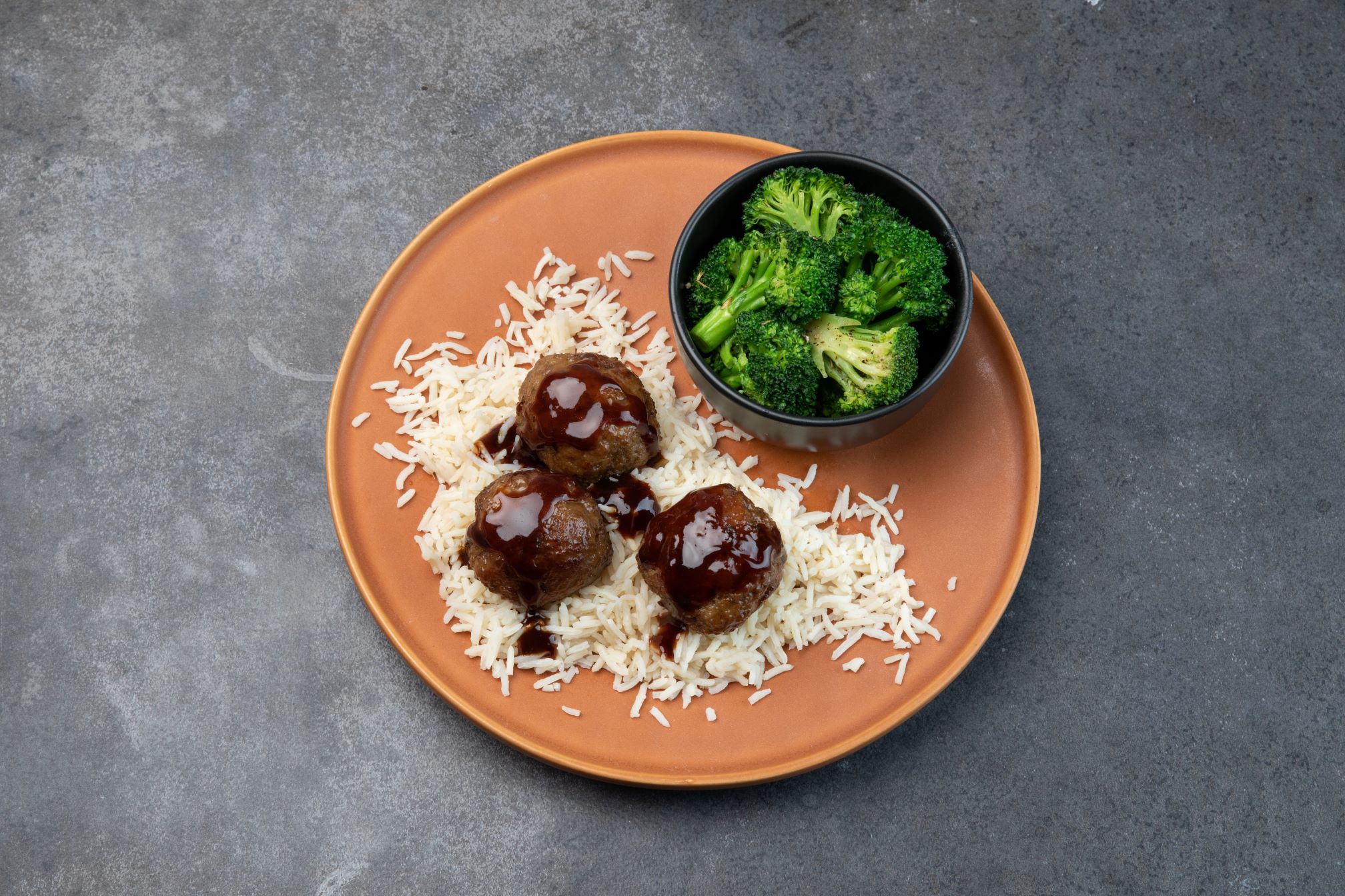 Korean Style BBQ Meatballs, Rice & Vegetables